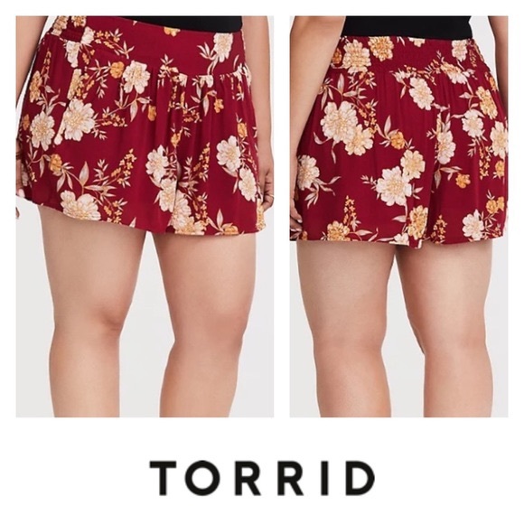 torrid Pants - Torrid Red Floral Gauze Flowy Shorts Plus Size 4 4X 4XL